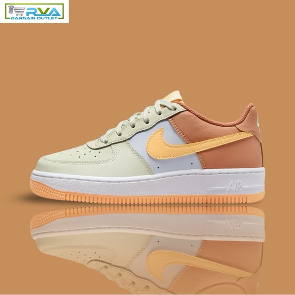 Nike Air Force 1 - Picture 2 of 6
